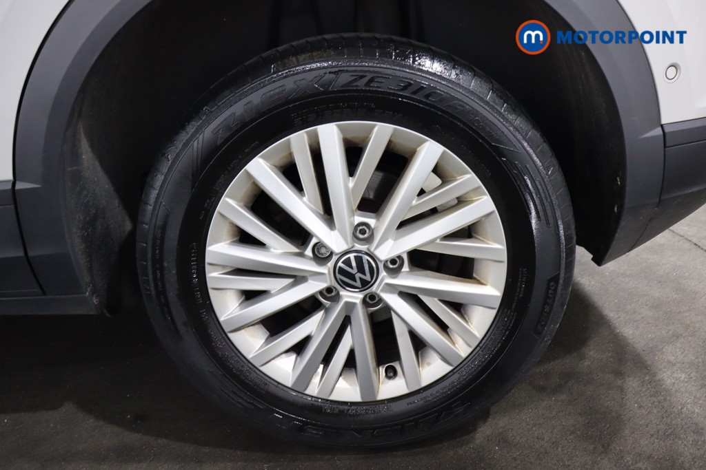 Volkswagen T-Roc Life Automatic Petrol SUV - Stock Number (1597592) - 29th supplementary image