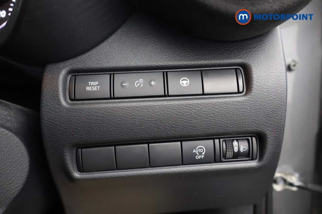 Nissan Juke Tekna-Plus Manual Petrol SUV - Stock Number (1598869) - 6th supplementary image