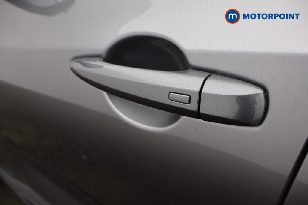 Nissan Juke Tekna-Plus Manual Petrol SUV - Stock Number (1598869) - 36th supplementary image