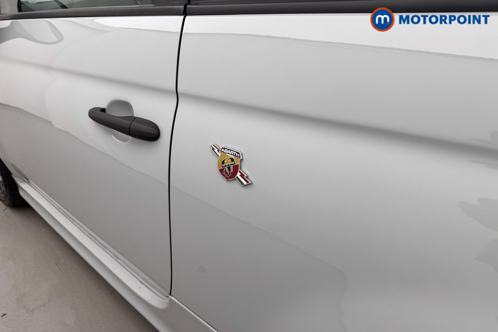 Abarth 595 Competizione Manual Petrol Convertible - Stock Number (1599190) - 23rd supplementary image
