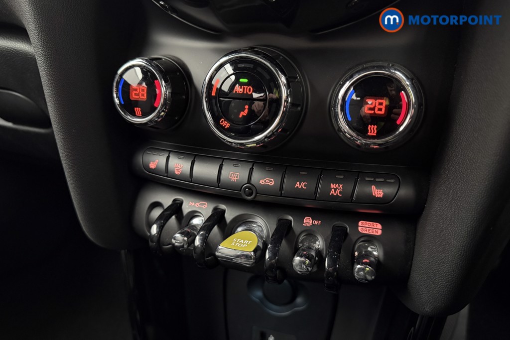 Mini Hatchback Cooper S Level 2 Automatic Electric Hatchback - Stock Number (1602318) - 14th supplementary image