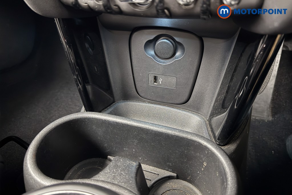 Mini Hatchback Cooper S Level 2 Automatic Electric Hatchback - Stock Number (1602318) - 15th supplementary image