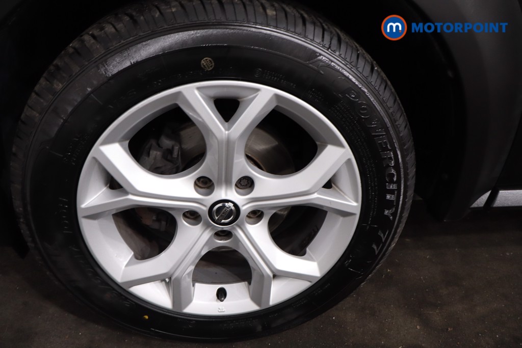 Nissan Juke N-Connecta Manual Petrol SUV - Stock Number (1602668) - 12th supplementary image