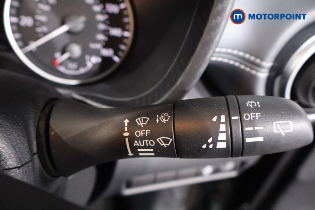 Nissan Juke N-Connecta Manual Petrol SUV - Stock Number (1602668) - 16th supplementary image