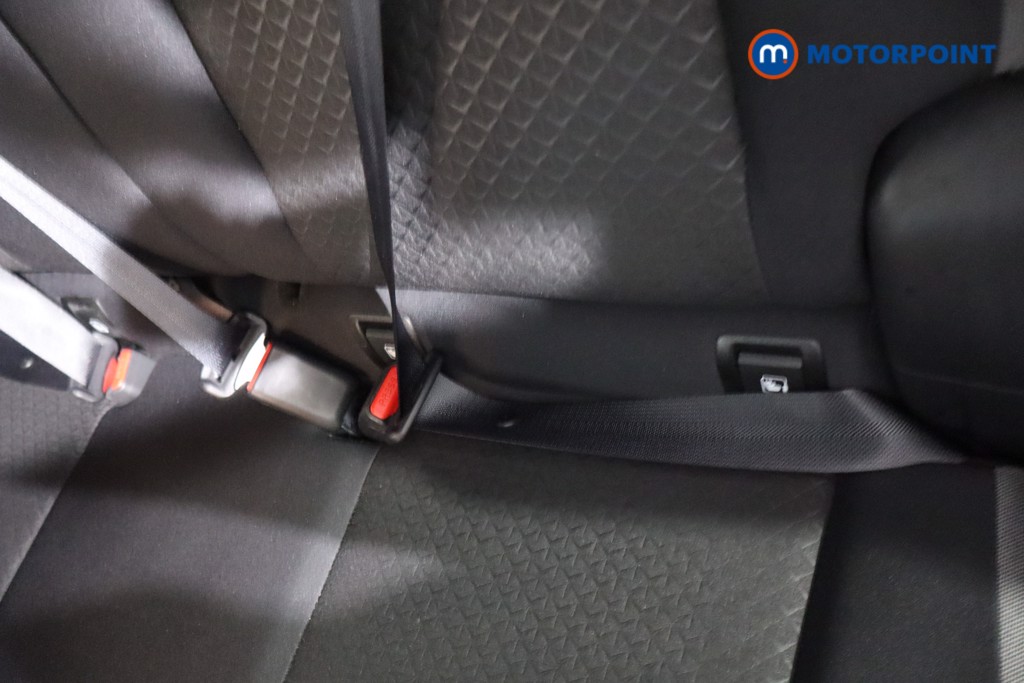 Nissan Juke N-Connecta Manual Petrol SUV - Stock Number (1602668) - 25th supplementary image