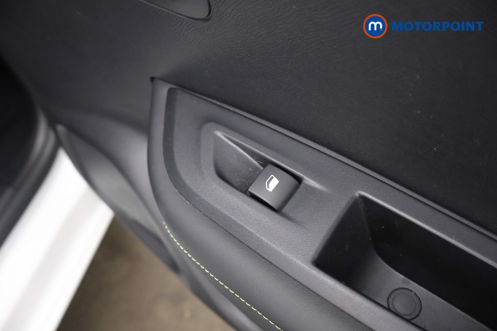 Peugeot 2008 GT Automatic Petrol SUV - Stock Number (1602982) - 27th supplementary image