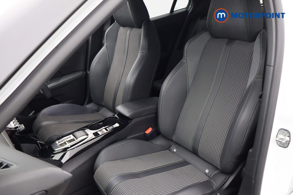 Peugeot 2008 GT Automatic Petrol SUV - Stock Number (1602982) - 36th supplementary image