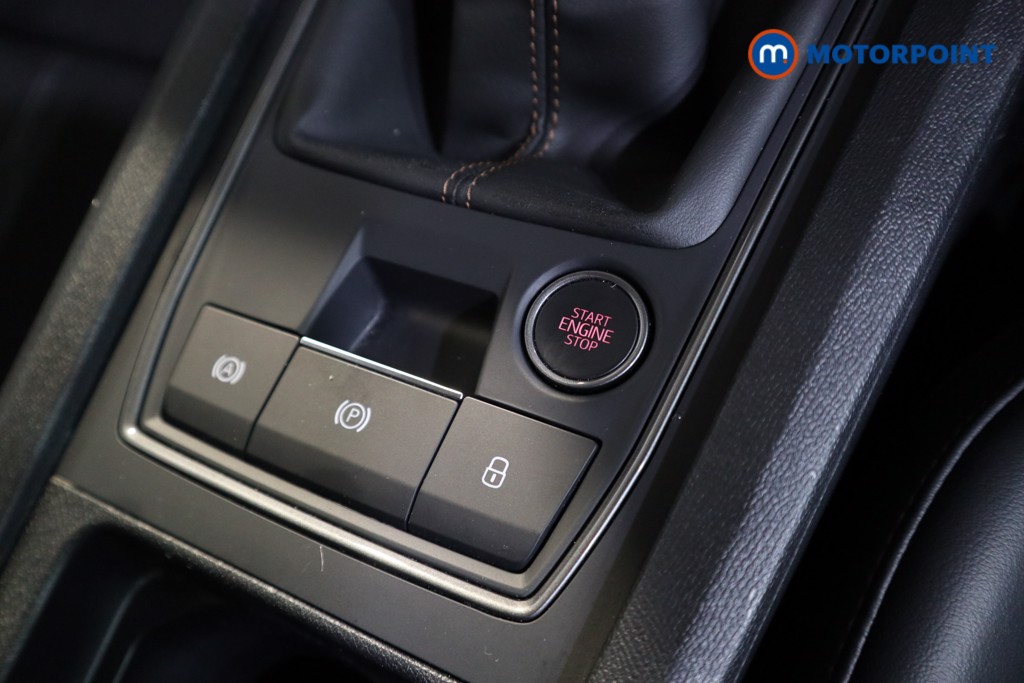 Cupra Leon V1 Manual Petrol Hatchback - Stock Number (1604178) - 8th supplementary image