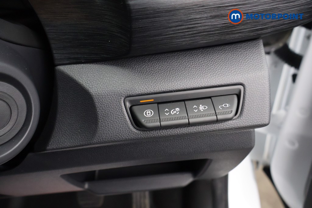 Renault Trafic Advance Automatic Electric Panel Van - Stock Number (1604182) - 6th supplementary image