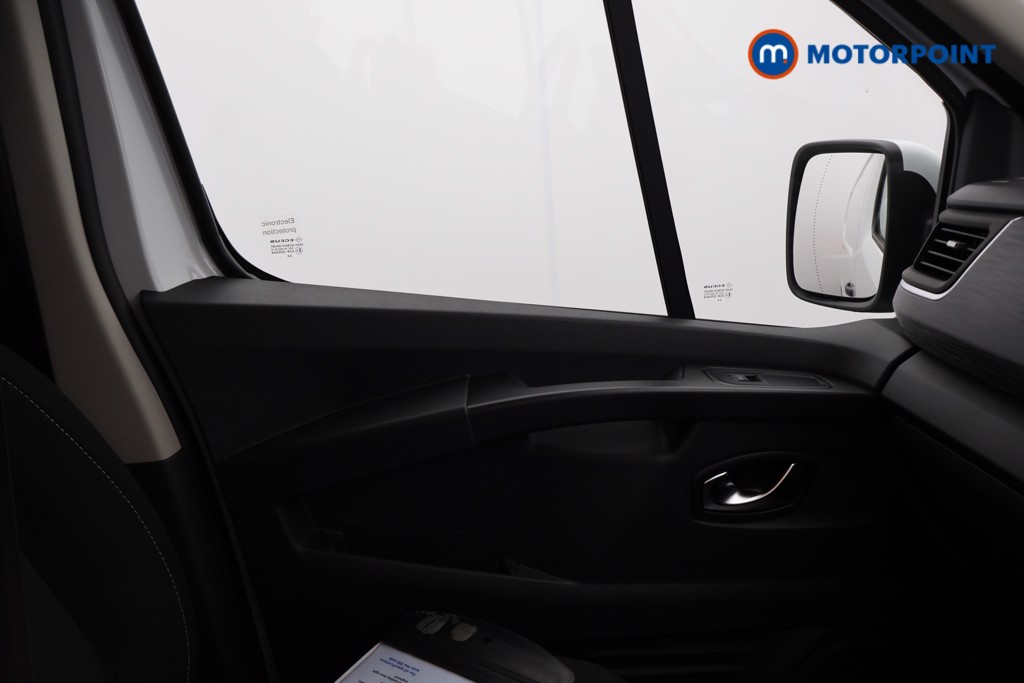 Renault Trafic Advance Automatic Electric Panel Van - Stock Number (1604182) - 13th supplementary image