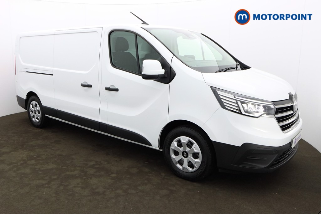 Renault Trafic Advance Automatic Electric Panel Van - Stock Number (1604182) - Drivers side front corner