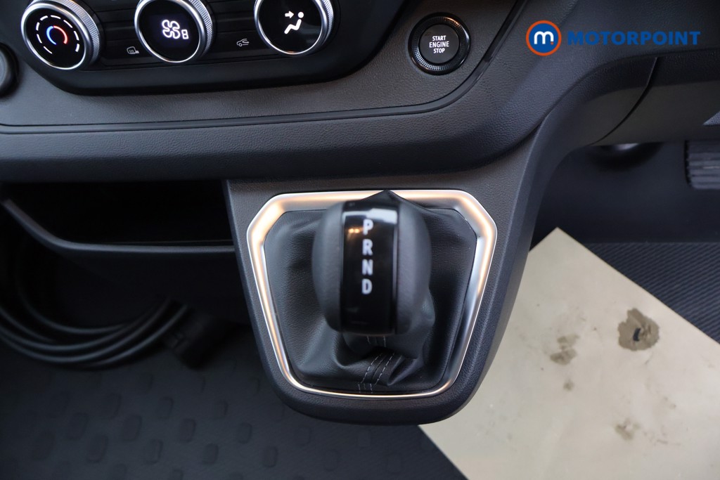 Renault Trafic Advance Automatic Electric Panel Van - Stock Number (1604197) - 11th supplementary image