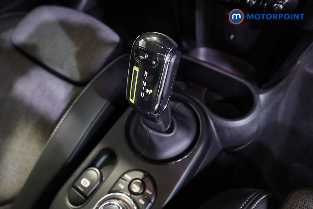 Mini Hatchback Cooper S Level 2 Automatic Electric Hatchback - Stock Number (1604205) - 9th supplementary image