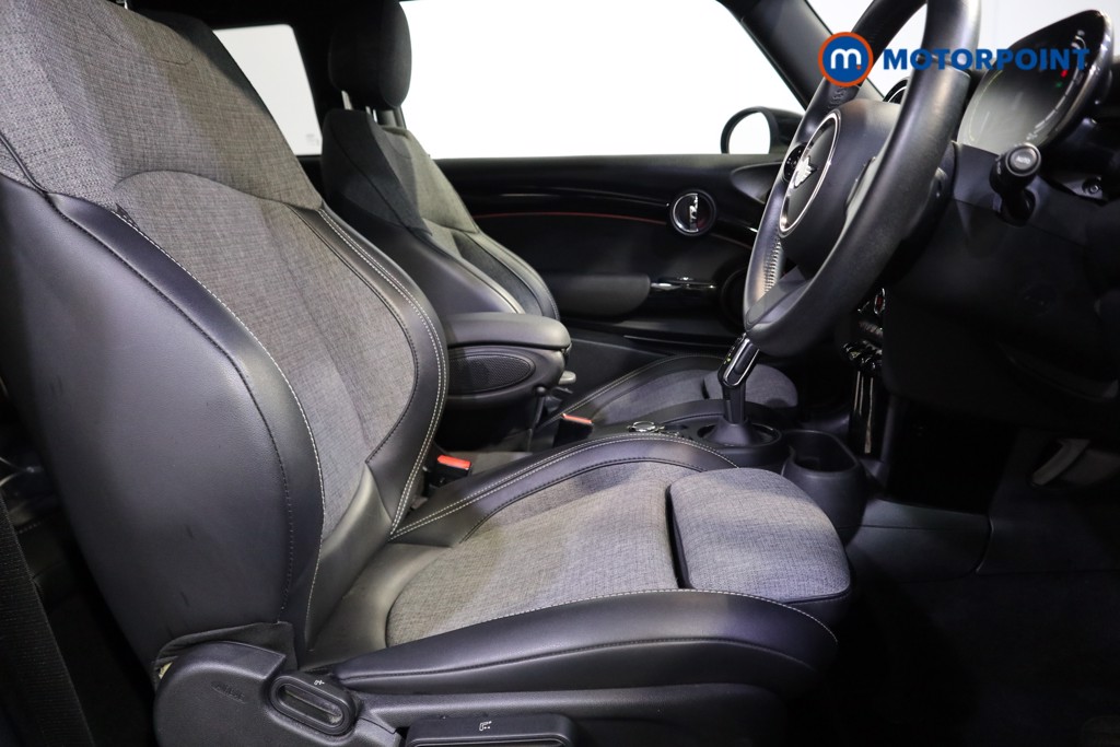 Mini Hatchback Cooper S Level 2 Automatic Electric Hatchback - Stock Number (1604205) - 14th supplementary image