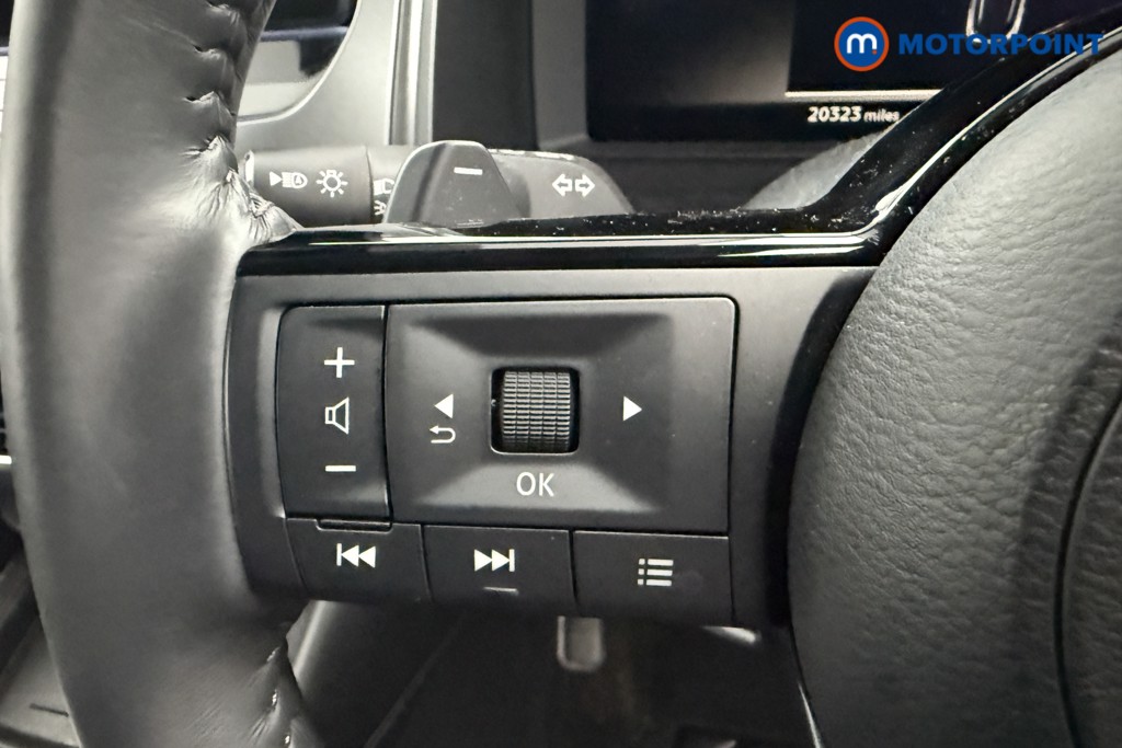 Nissan Qashqai N-Connecta Automatic Petrol SUV - Stock Number (1604373) - 3rd supplementary image