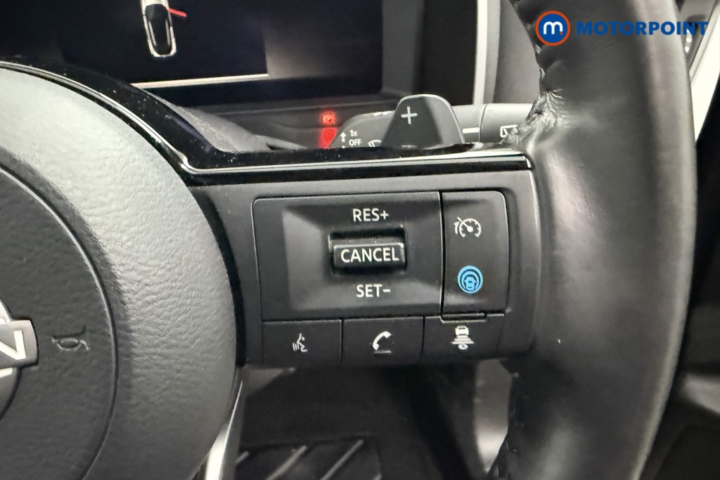 Nissan Qashqai N-Connecta Automatic Petrol SUV - Stock Number (1604373) - 4th supplementary image