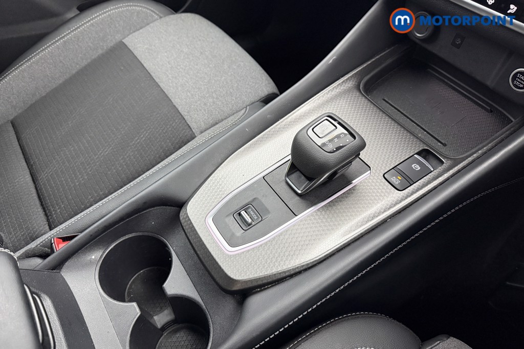 Nissan Qashqai N-Connecta Automatic Petrol SUV - Stock Number (1604373) - 17th supplementary image