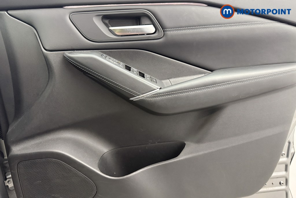 Nissan Qashqai N-Connecta Automatic Petrol SUV - Stock Number (1604373) - 19th supplementary image
