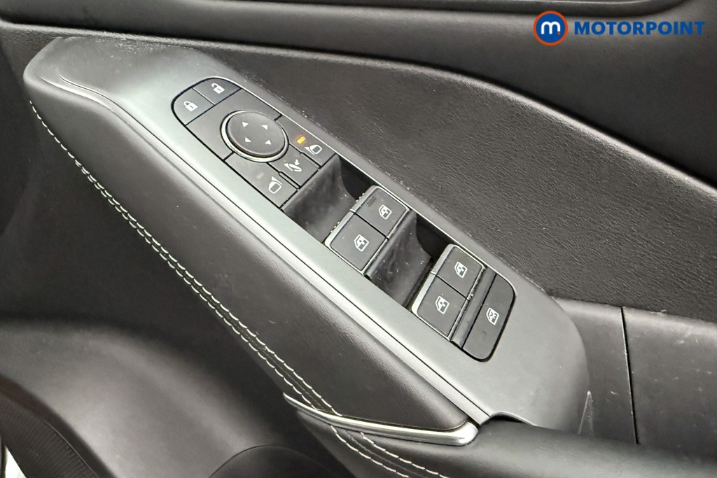 Nissan Qashqai N-Connecta Automatic Petrol SUV - Stock Number (1604373) - 20th supplementary image