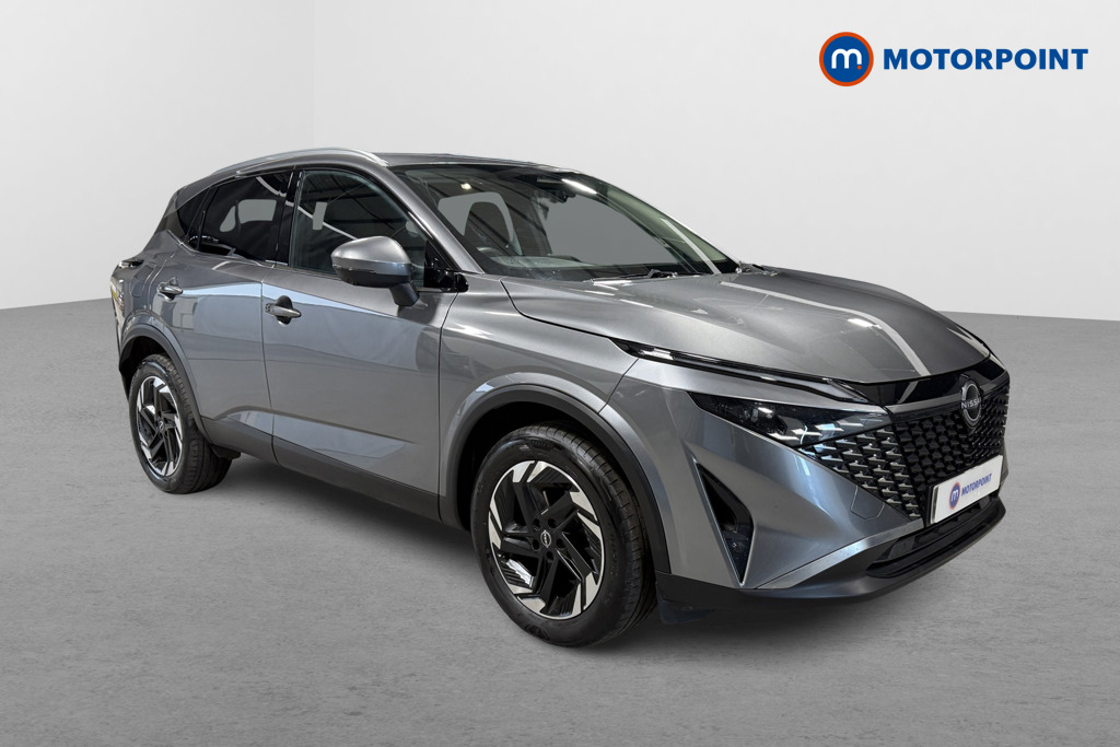 Nissan Qashqai N-Connecta Automatic Petrol SUV - Stock Number (1604373) - Drivers side front corner