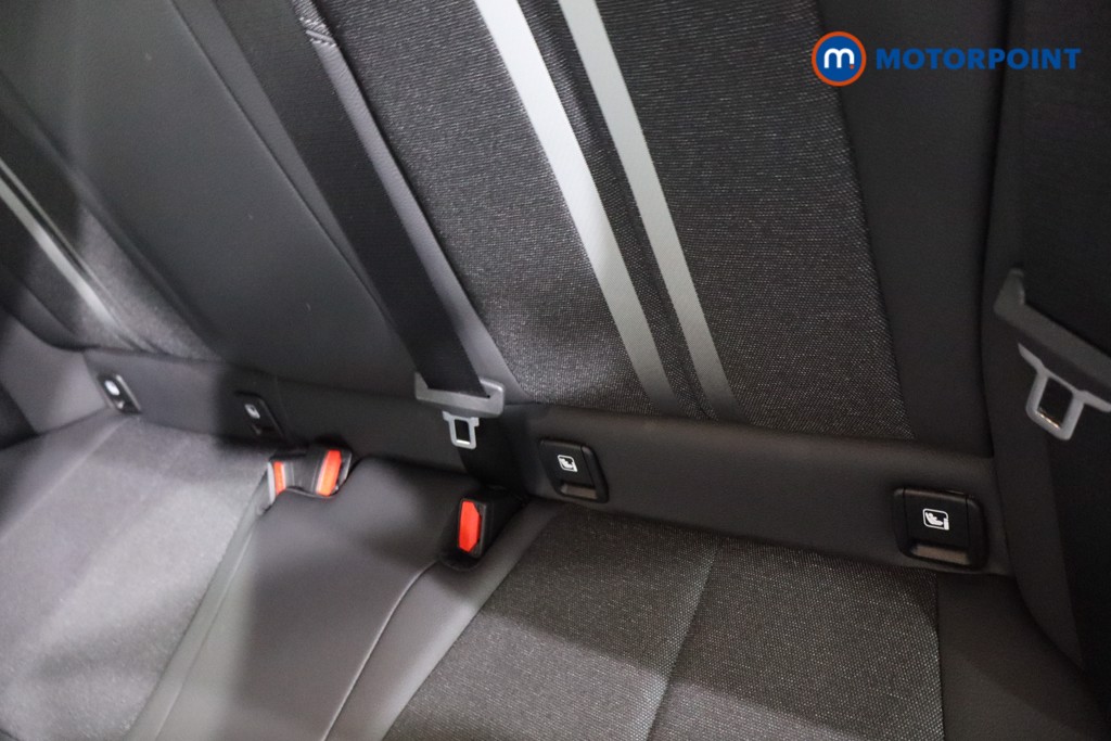 BMW 1 Series Sport Automatic Petrol Hatchback - Stock Number (1604941) - 28th supplementary image