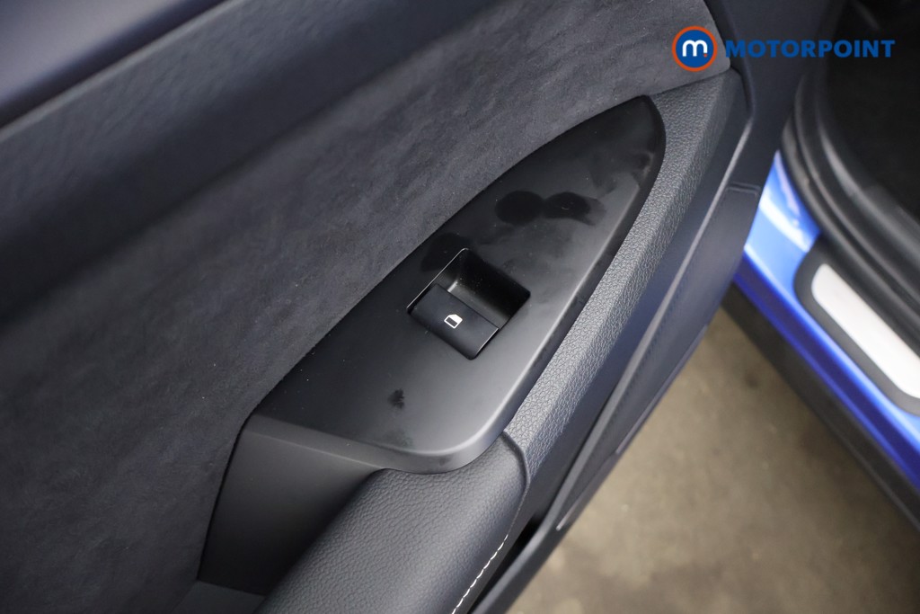 KIA Sportage Gt-Line Automatic Petrol-Electric Hybrid SUV - Stock Number (1605191) - 33rd supplementary image