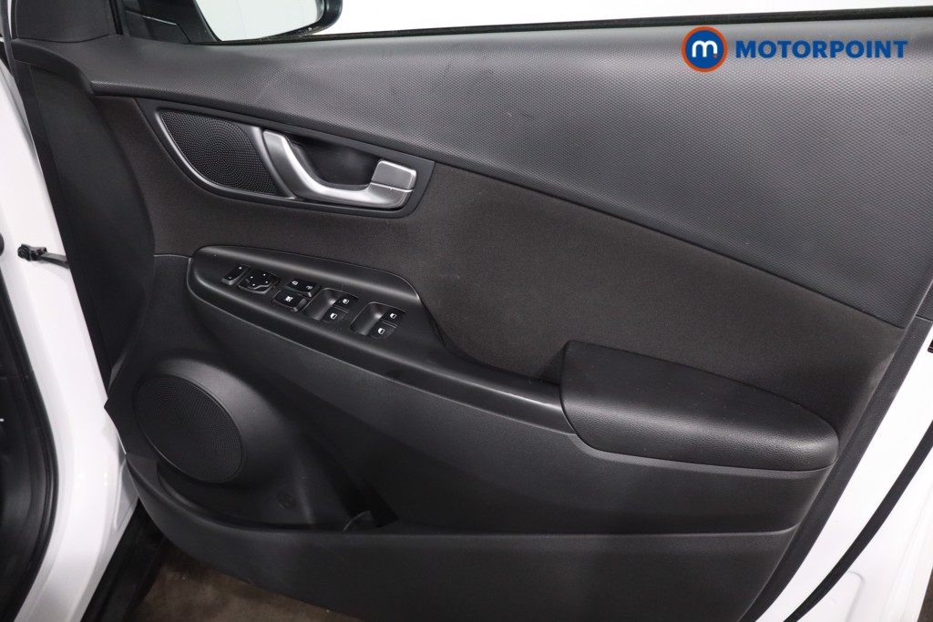 Hyundai Kona Se Connect Automatic Petrol-Electric Hybrid SUV - Stock Number (1605250) - 27th supplementary image