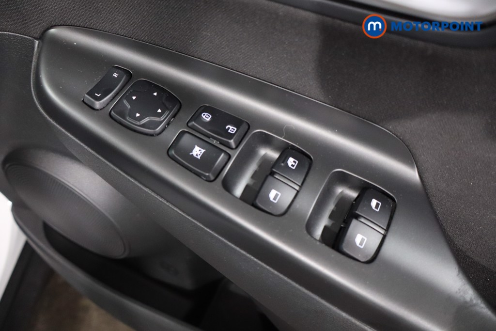 Hyundai Kona Se Connect Automatic Petrol-Electric Hybrid SUV - Stock Number (1605250) - 28th supplementary image