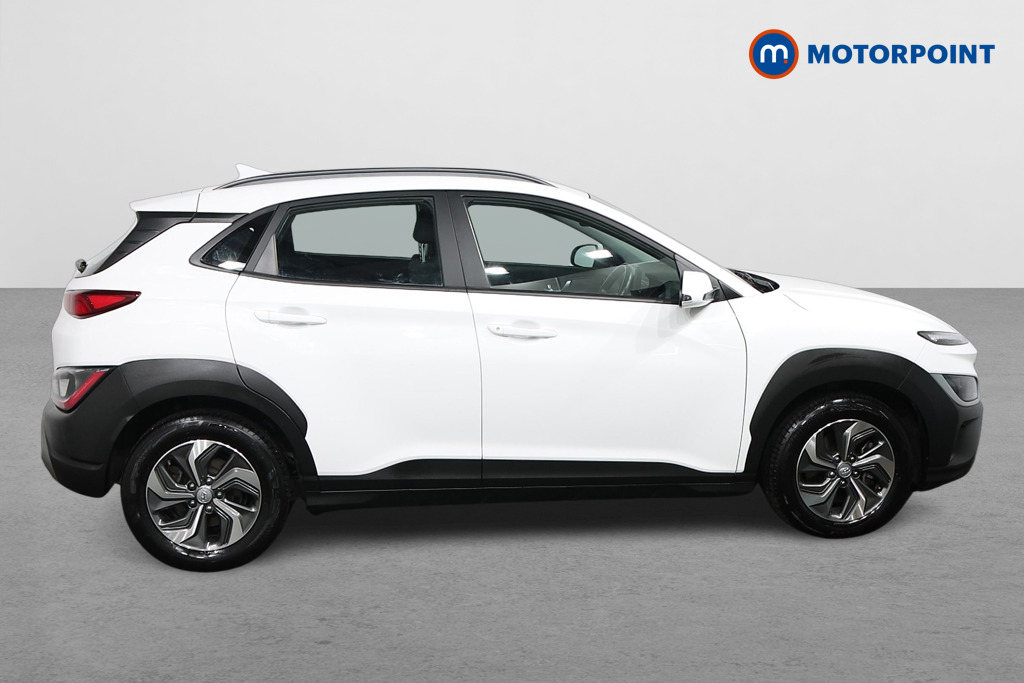 Hyundai Kona Se Connect Automatic Petrol-Electric Hybrid SUV - Stock Number (1605250) - Drivers side