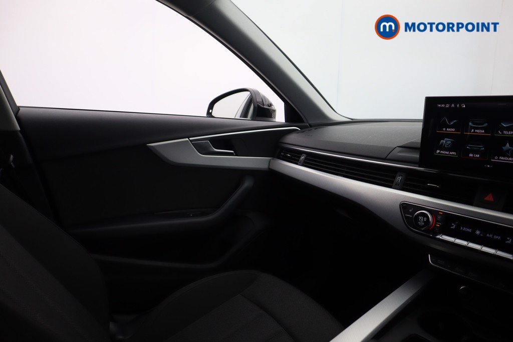 Audi A4 Technik Automatic Petrol Saloon - Stock Number (1606100) - 23rd supplementary image