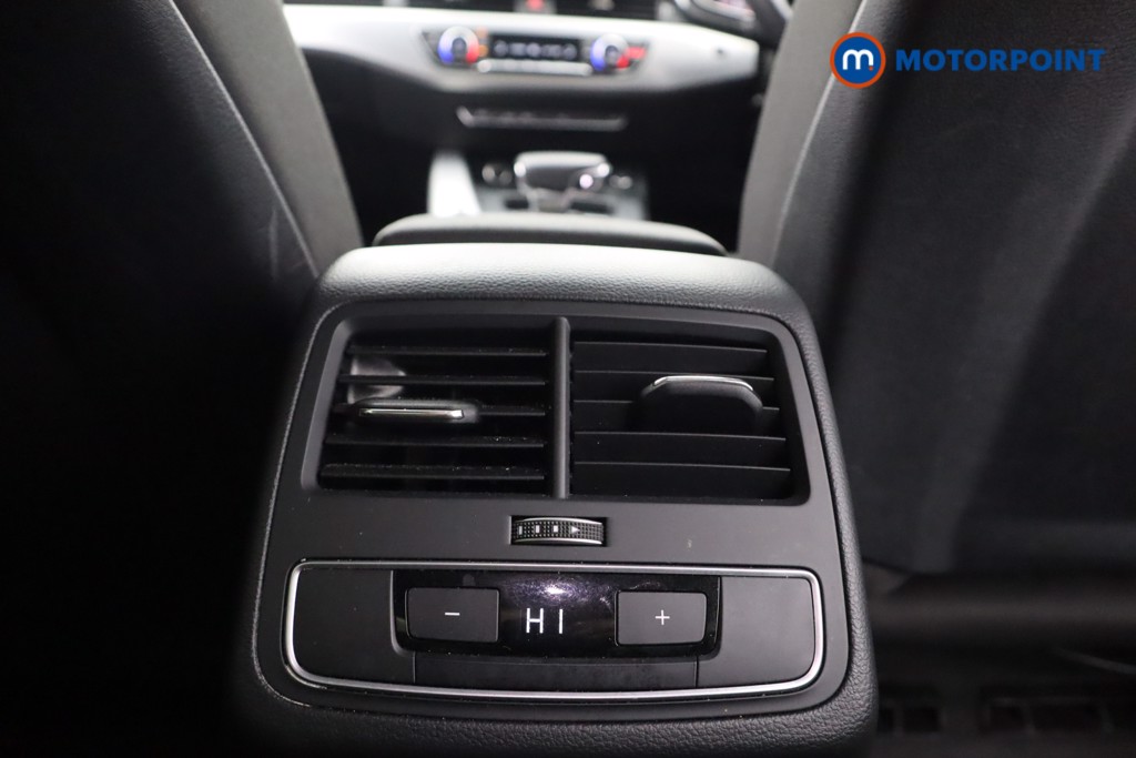 Audi A4 Technik Automatic Petrol Saloon - Stock Number (1606100) - 31st supplementary image