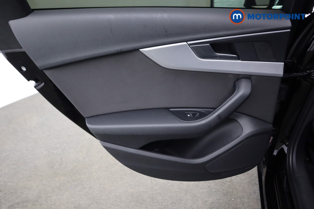 Audi A4 Technik Automatic Petrol Saloon - Stock Number (1606100) - 38th supplementary image