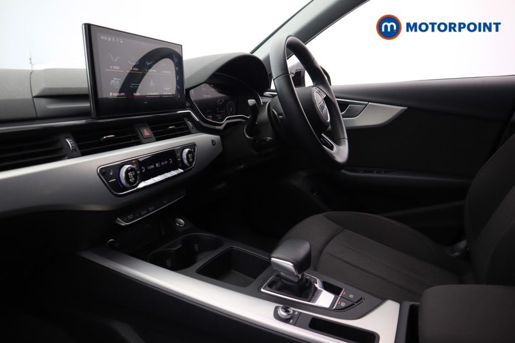 Audi A4 Technik Automatic Petrol Saloon - Stock Number (1606100) - 39th supplementary image