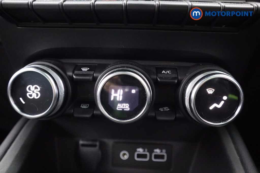 Renault Clio Evolution Manual Petrol Hatchback - Stock Number (1606476) - 14th supplementary image