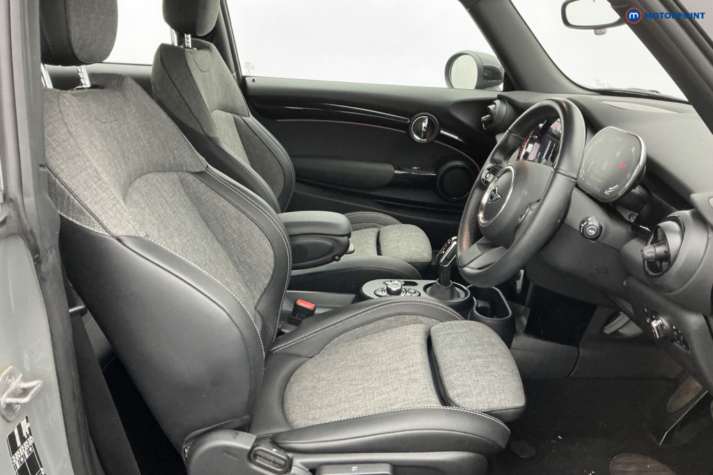 Mini Hatchback Cooper S Level 2 Automatic Electric Hatchback - Stock Number (1598761) - 6th supplementary image