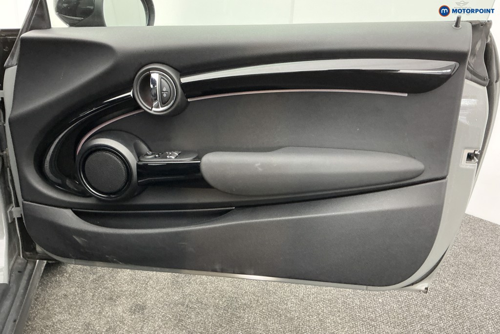 Mini Hatchback Cooper S Level 2 Automatic Electric Hatchback - Stock Number (1598761) - 23rd supplementary image