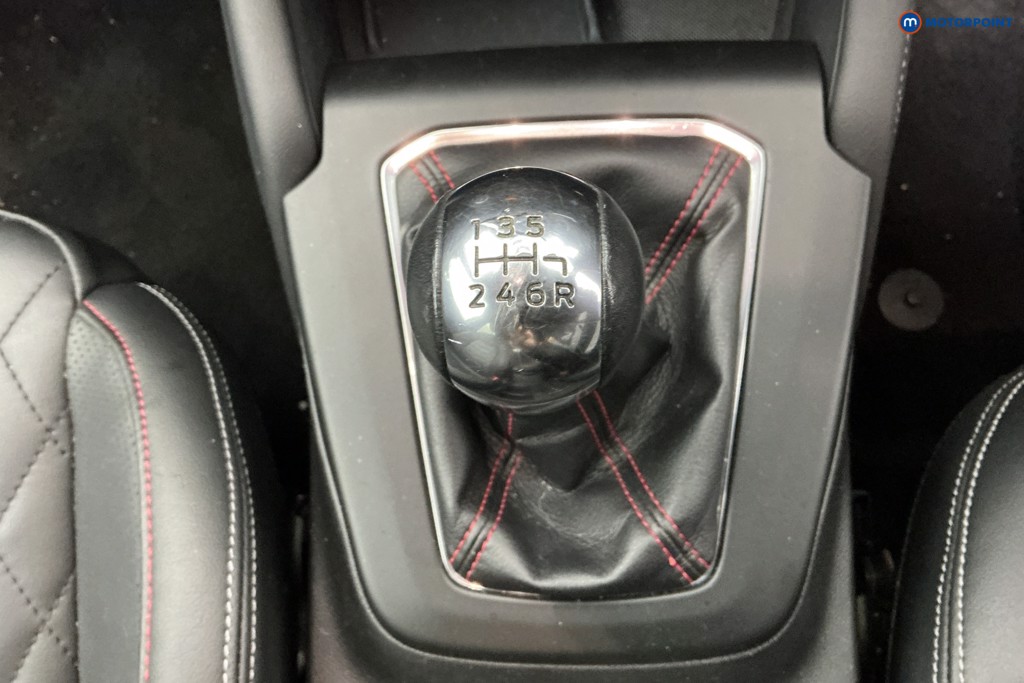 Ford Focus St-Line Vignale Manual Petrol Hatchback - Stock Number (1601591) - 16th supplementary image