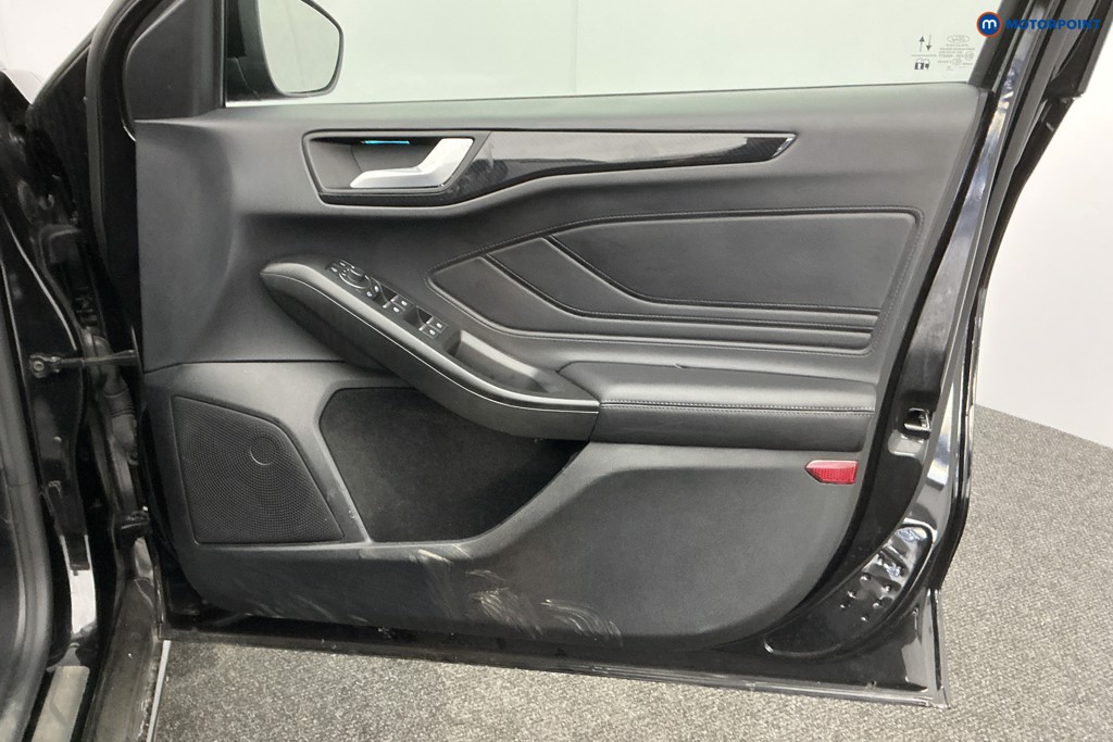 Ford Focus St-Line Vignale Manual Petrol Hatchback - Stock Number (1601591) - 23rd supplementary image