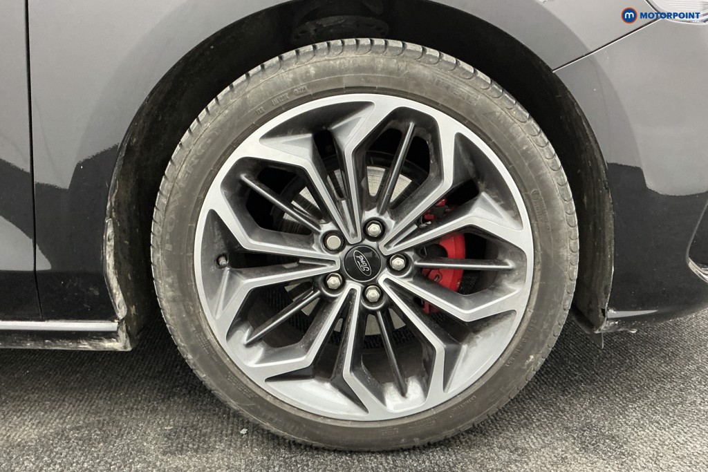 Ford Focus St-Line Vignale Manual Petrol Hatchback - Stock Number (1601591) - 35th supplementary image