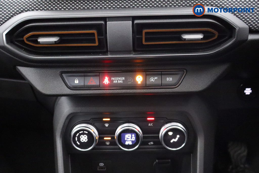 Dacia Sandero Stepway Prestige Manual Petrol Hatchback - Stock Number (1602851) - 6th supplementary image