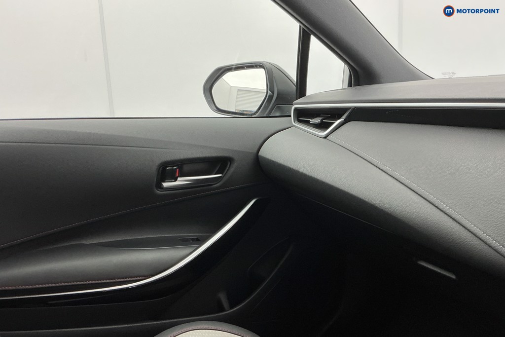 Toyota Corolla Gr Sport Automatic Petrol-Electric Hybrid Estate - Stock Number (1602921) - 21st supplementary image