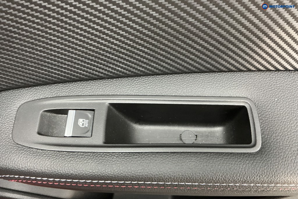 Renault Captur R.S. Line Manual Petrol SUV - Stock Number (1603305) - 29th supplementary image