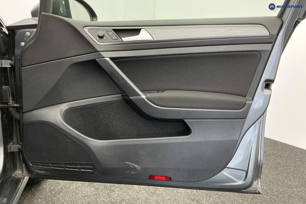 Volkswagen Golf Match Edition Manual Petrol Hatchback - Stock Number (1604655) - 23rd supplementary image