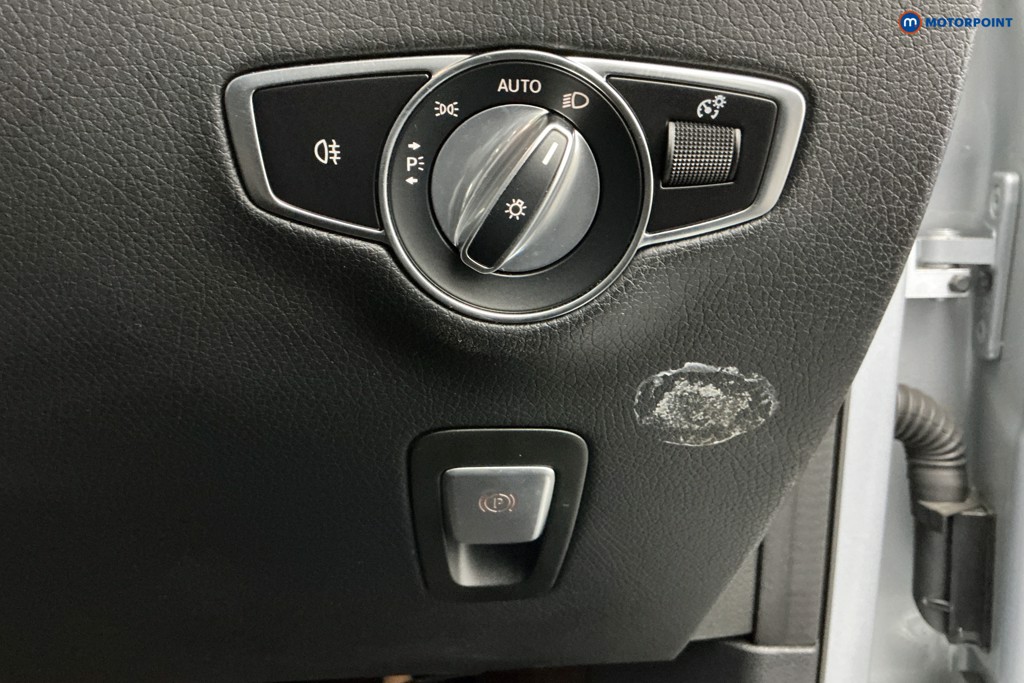 Mercedes-Benz EQC Amg Line Automatic Electric SUV - Stock Number (1590204) - 24th supplementary image