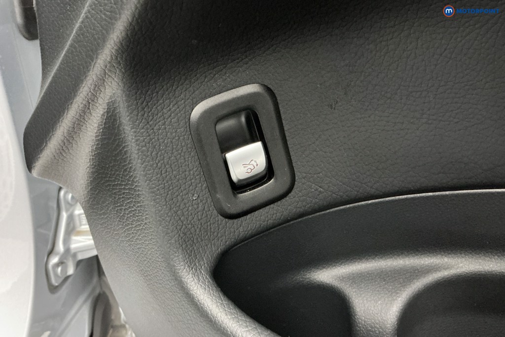 Mercedes-Benz EQC Amg Line Automatic Electric SUV - Stock Number (1590204) - 28th supplementary image