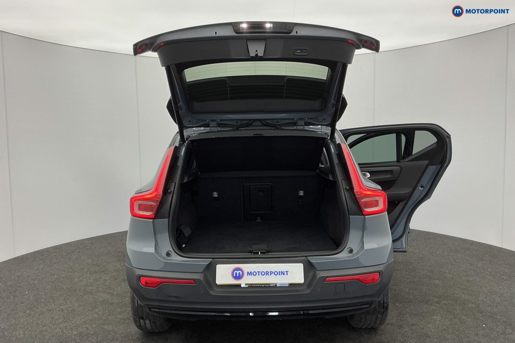 Volvo Xc40 R Design Manual Petrol SUV - Stock Number (1599146) - 3rd supplementary image