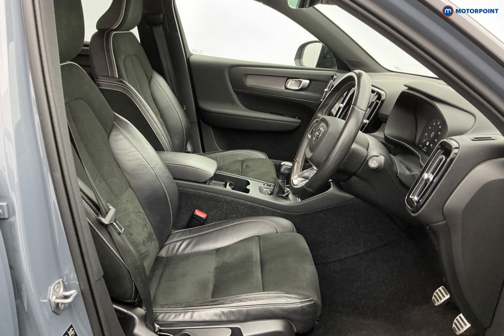 Volvo Xc40 R Design Manual Petrol SUV - Stock Number (1599146) - 6th supplementary image
