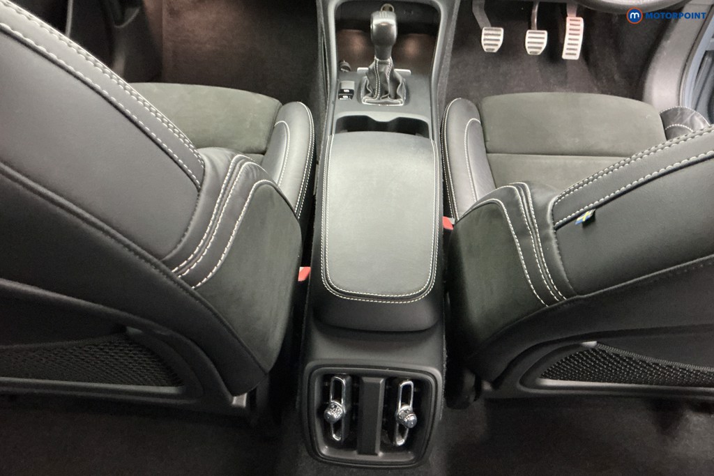 Volvo Xc40 R Design Manual Petrol SUV - Stock Number (1599146) - 11th supplementary image