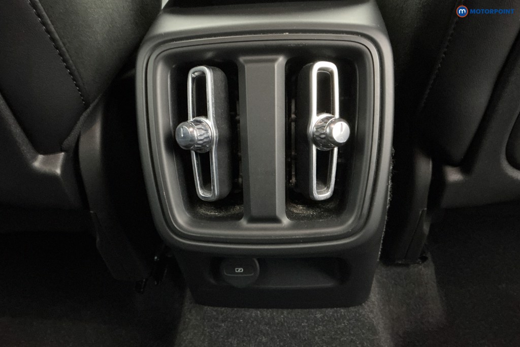 Volvo Xc40 R Design Manual Petrol SUV - Stock Number (1599146) - 14th supplementary image