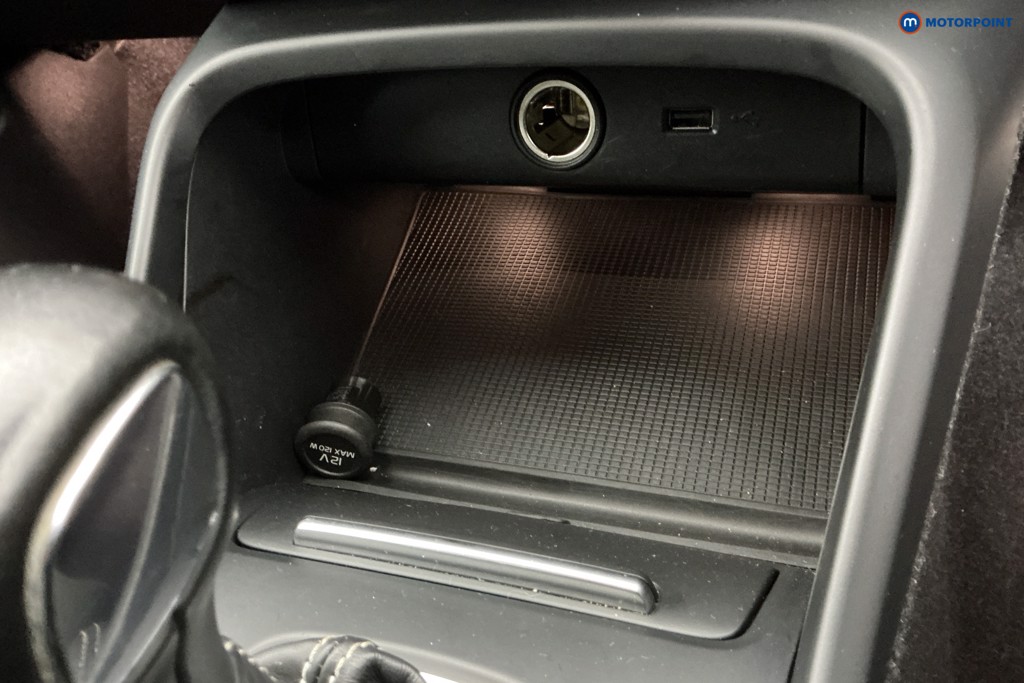 Volvo Xc40 R Design Manual Petrol SUV - Stock Number (1599146) - 19th supplementary image